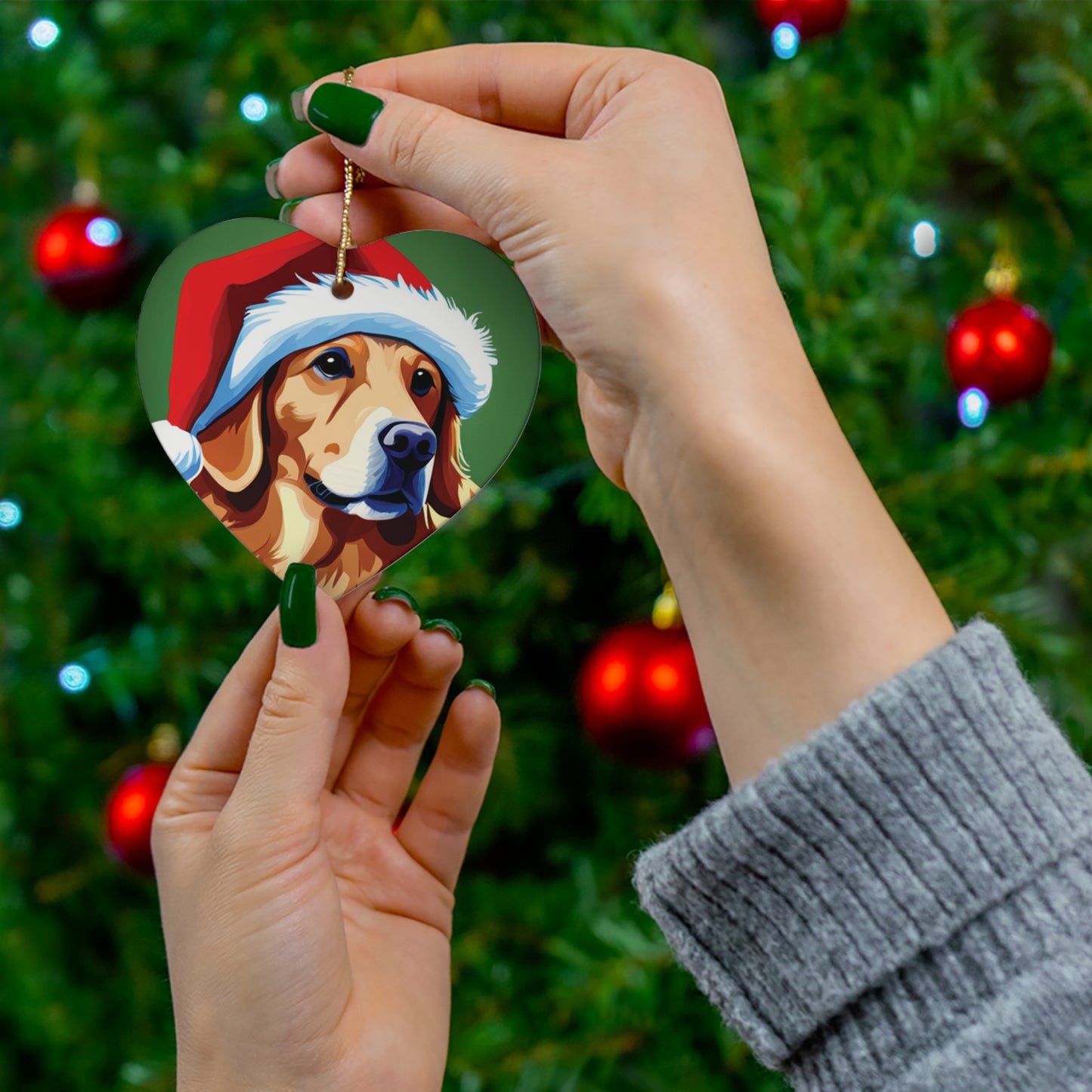 Golden Retriever with Santa Hat Christmas Ornament - Celebrate the Joy of Man's Best Friend