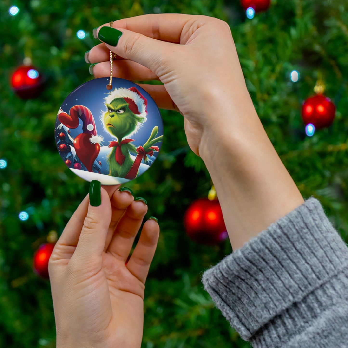 The Grinch Face Christmas Tree Ornament - Bring a Touch of Whimsy to Your Holiday